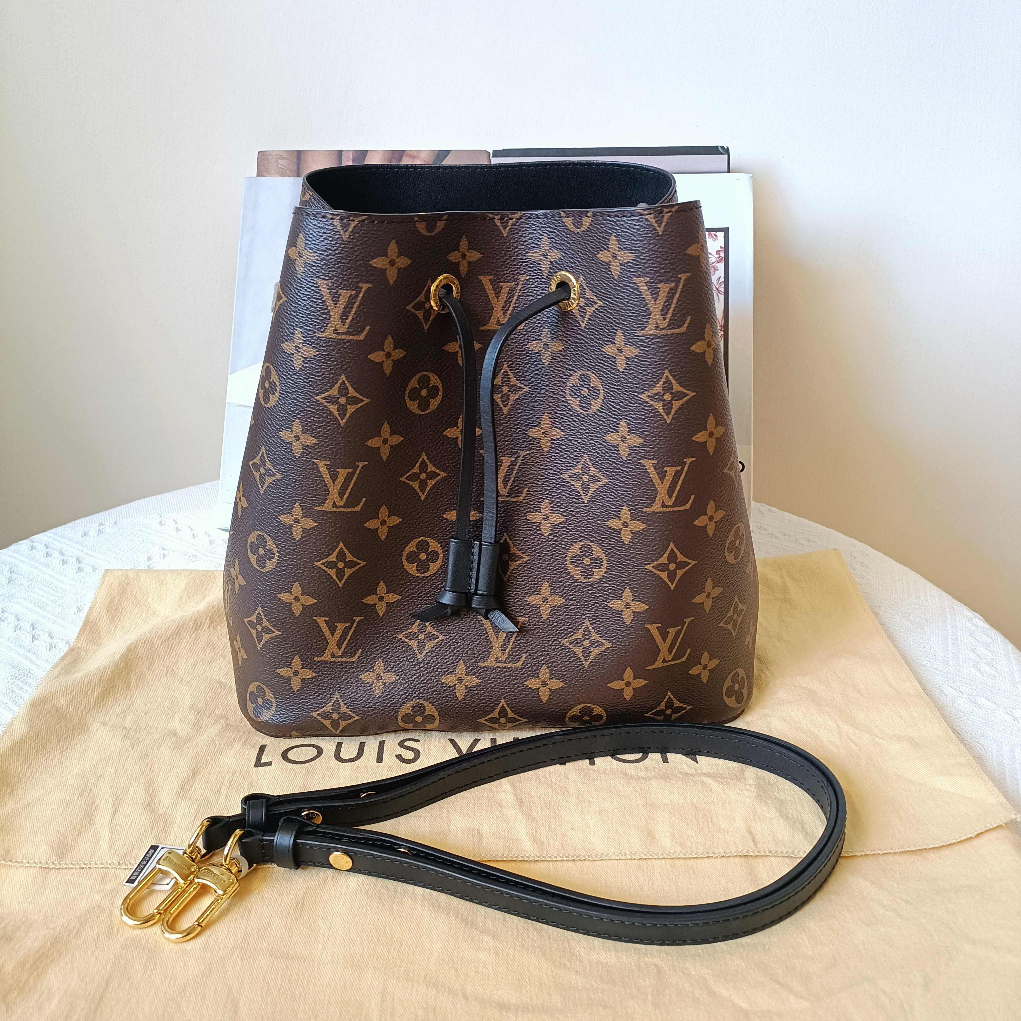 99新 LouisVuitton/路易威登 经典老花棕拼黑水桶包芯片款