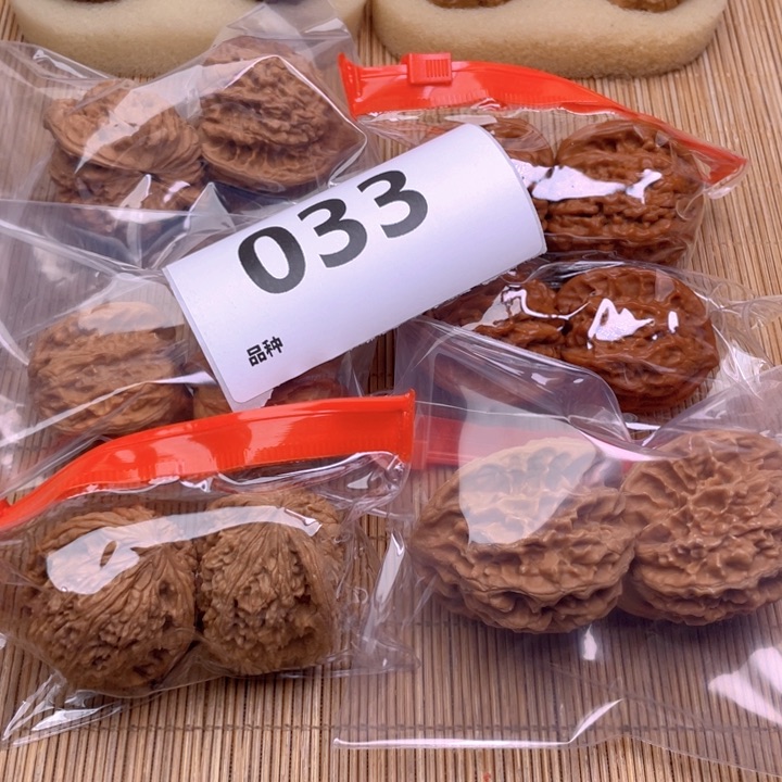 文玩核桃把件33号6对