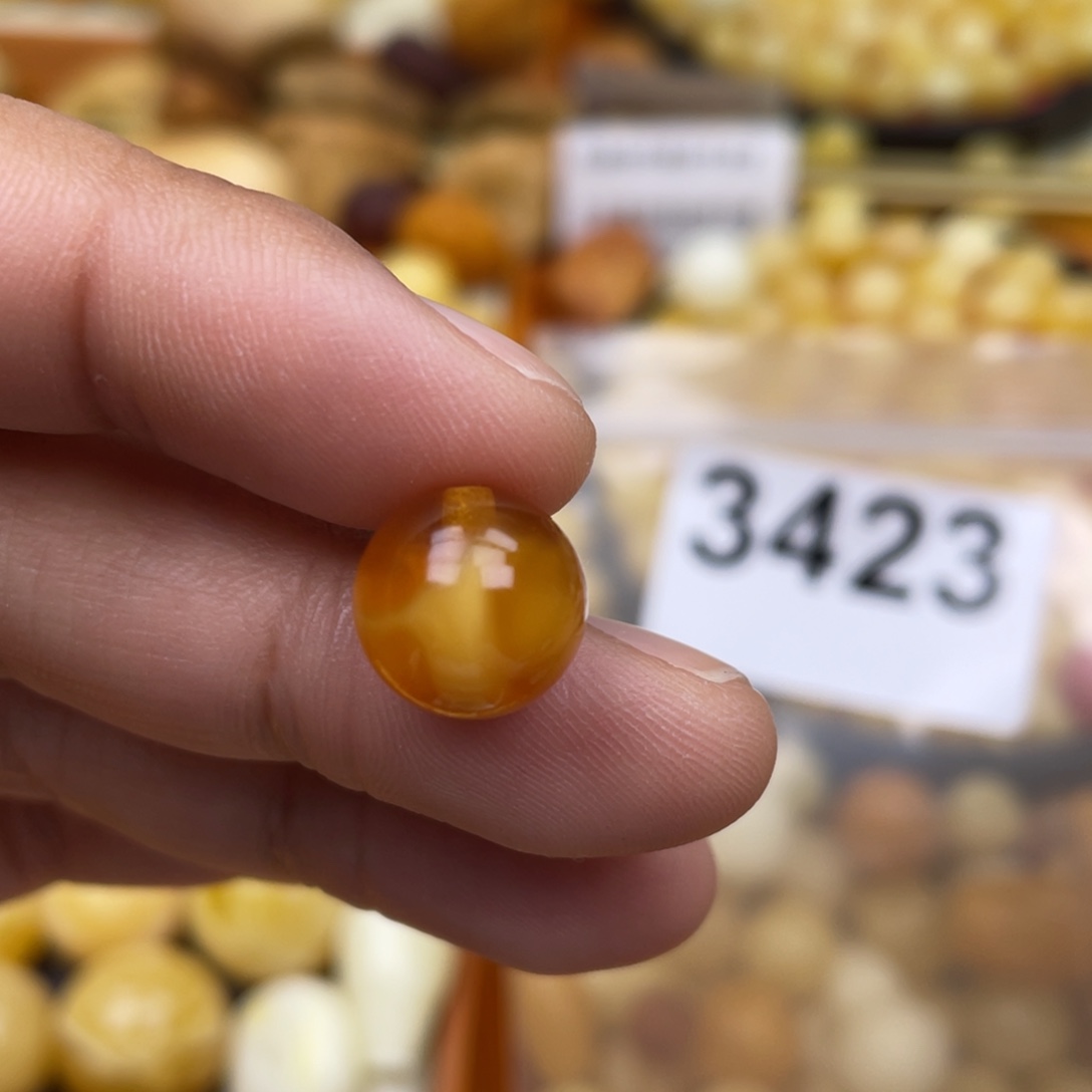 琥珀珠宝奇石未镶嵌11.8