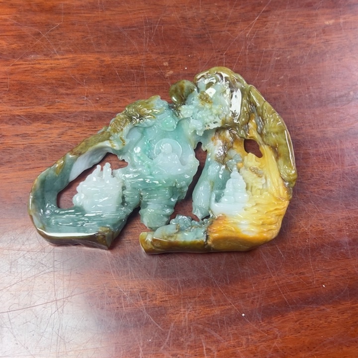 翡翠摆件未镶嵌鲲***胎翡翠