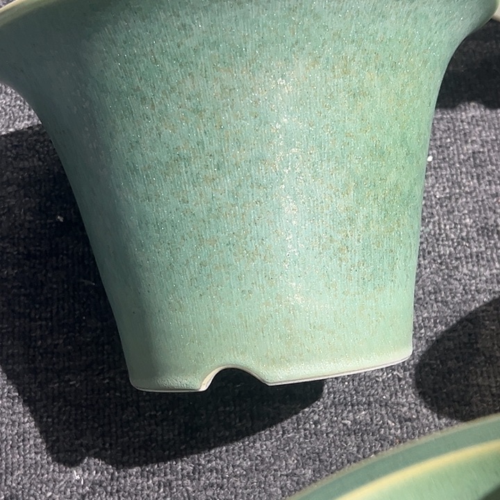 喜***阳绿釉哑光窑变陶瓷花盆