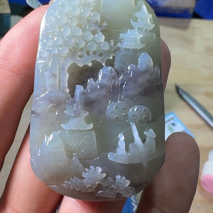 未镶嵌和田玉（糖玉）挂件