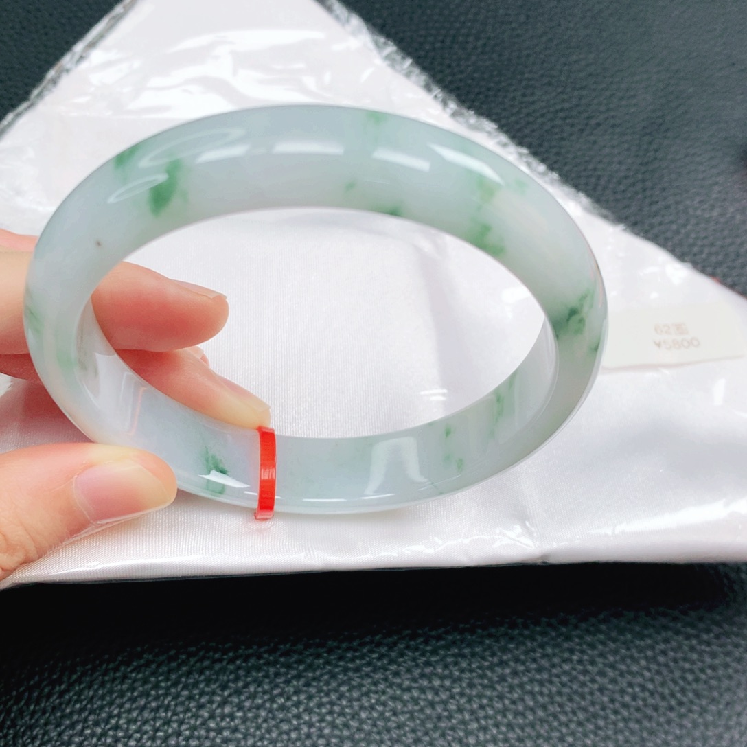 翡翠未镶嵌手镯62圈口