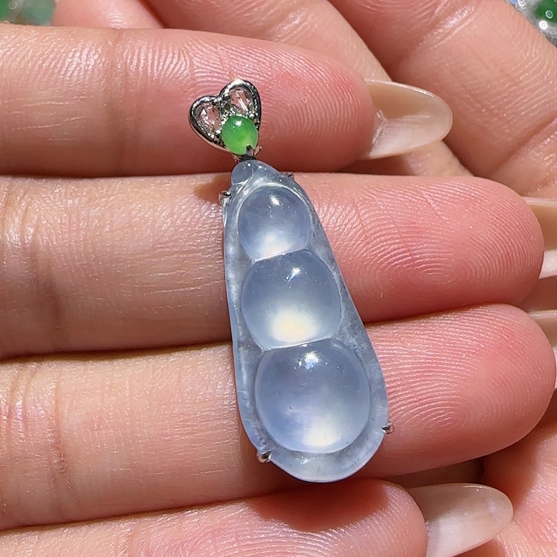 【闪购商品】颈饰18K金镶嵌翡翠天然