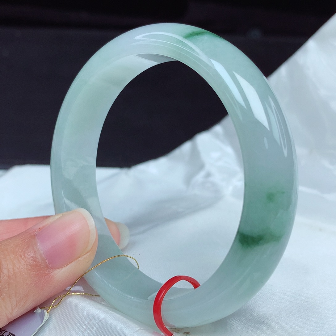 翡翠手镯未镶嵌56圈3507