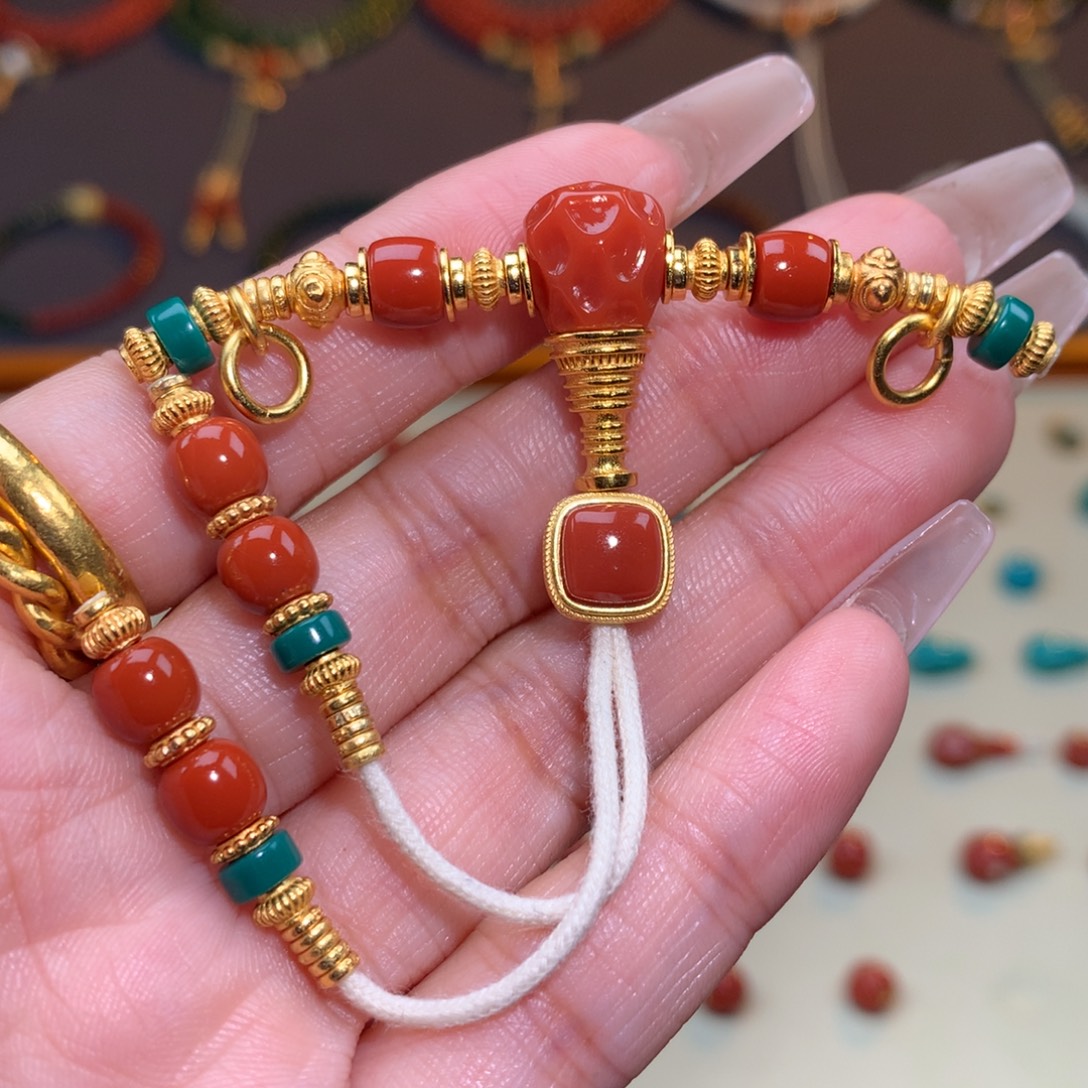 南红玛瑙未镶嵌颈饰