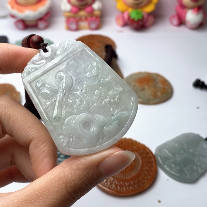 翡翠未镶嵌颈饰翡翠