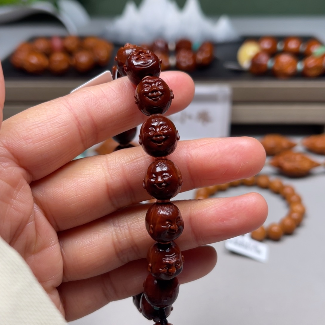 吊坠橄榄核订笑佛手串定金，没有现货