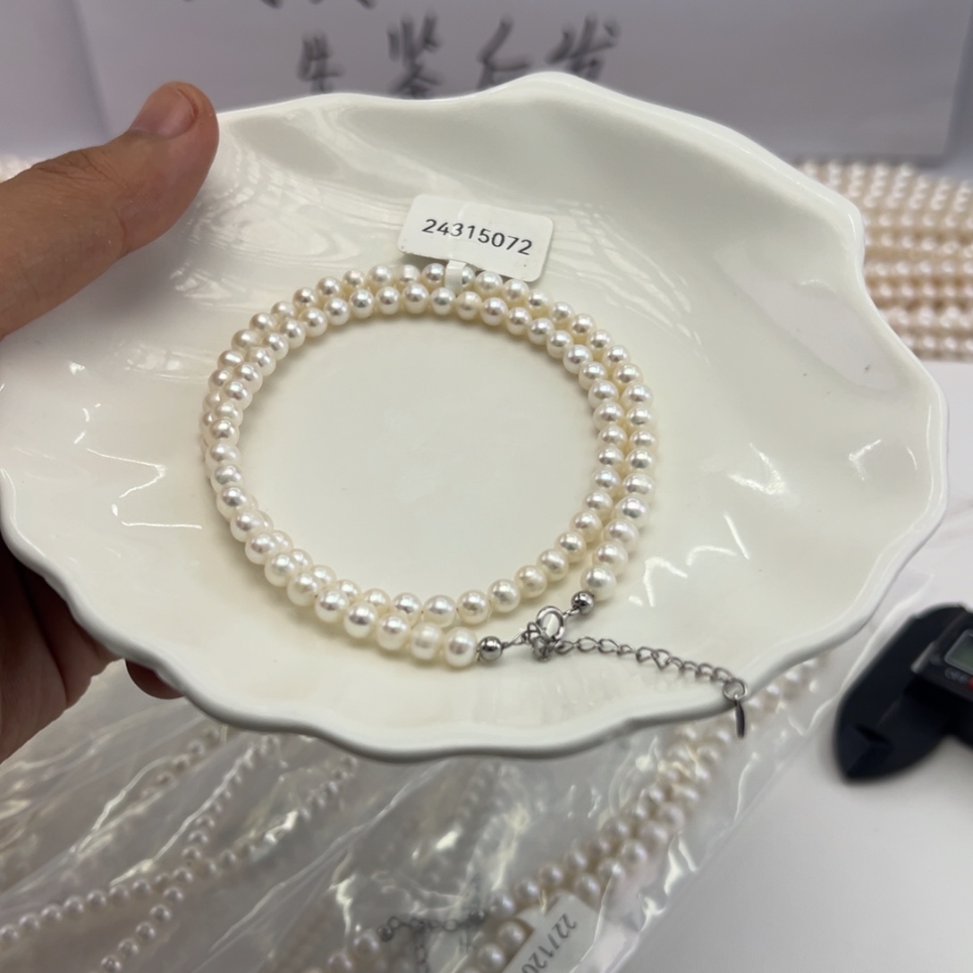 未镶嵌淡水珍珠颈饰