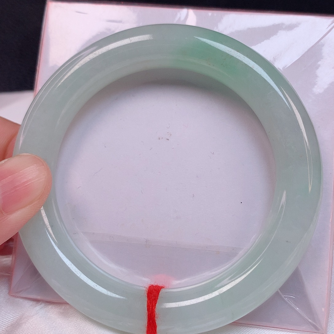 翡翠手镯未镶嵌55+ 翡翠手镯