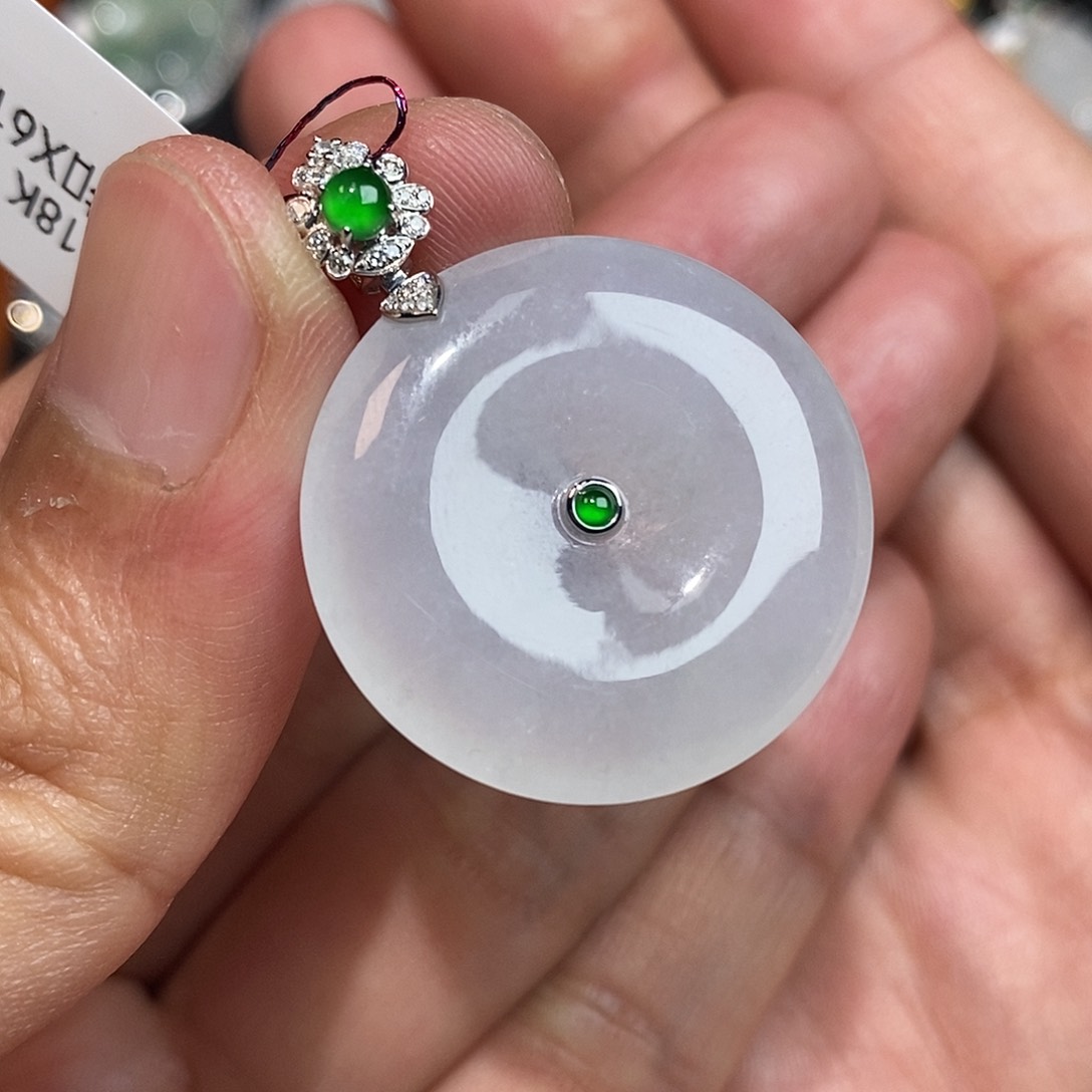 翡翠颈饰18K金镶嵌平安扣