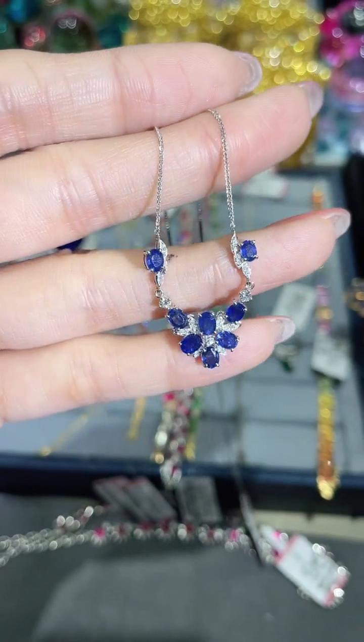 18K金镶嵌天然蓝宝石项链