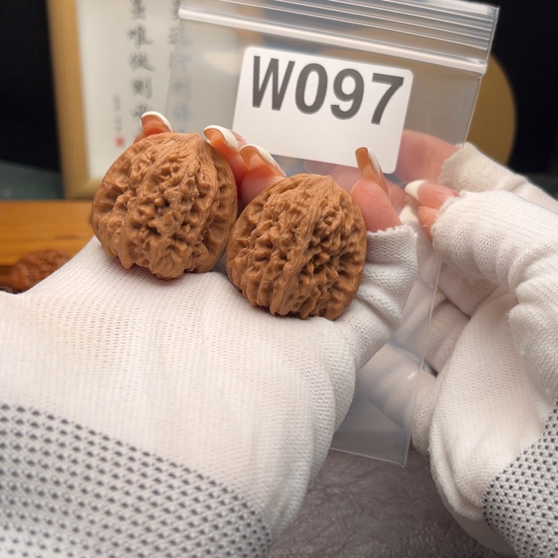 文玩核桃把件34平谷凹底w 097