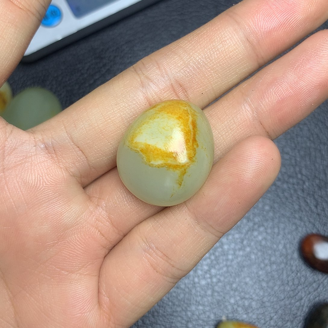 和田玉未镶嵌摆件