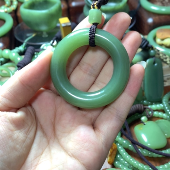 岫岩河磨玉（透闪石质玉）未镶嵌戒圈