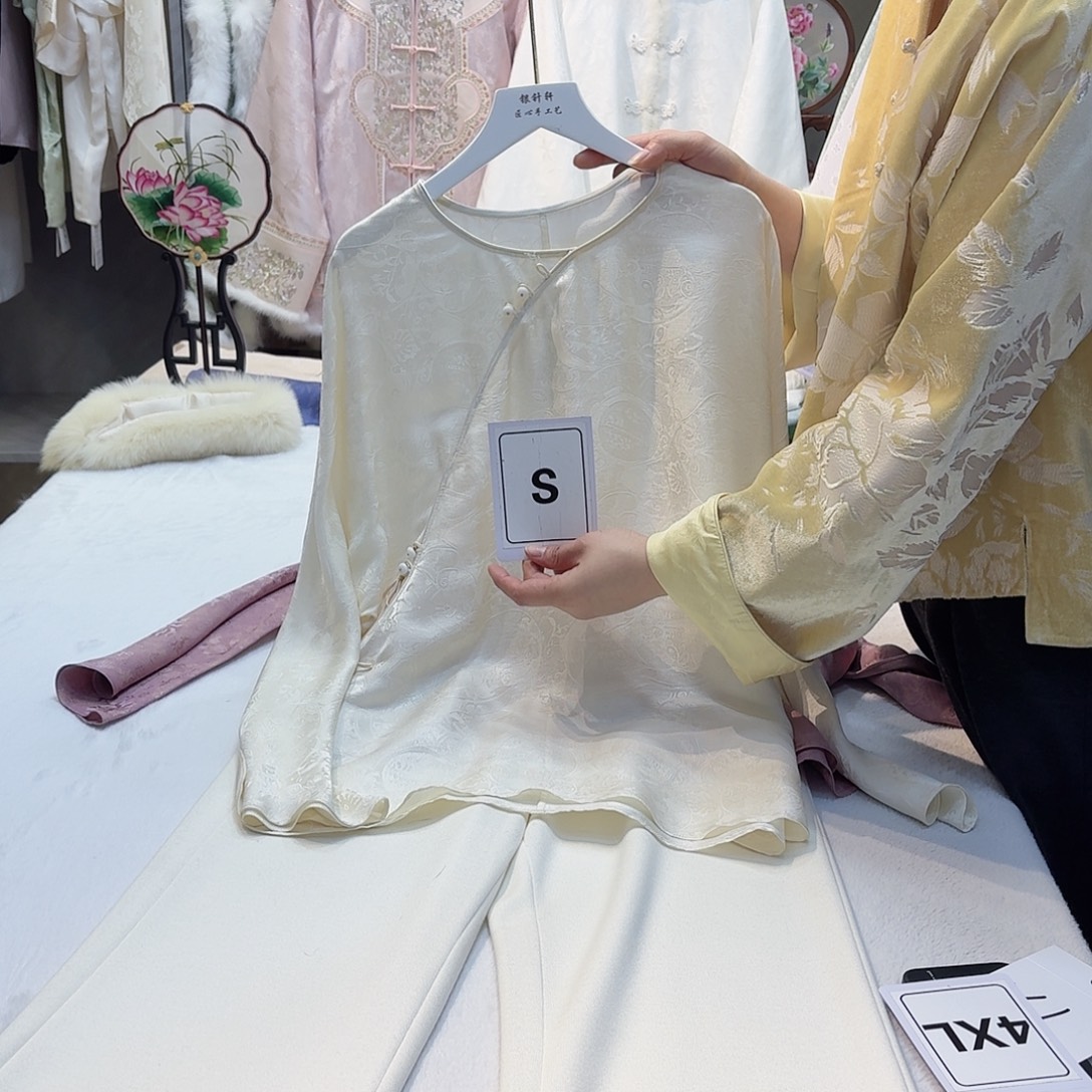 知***行非遗传承人的精神风貌