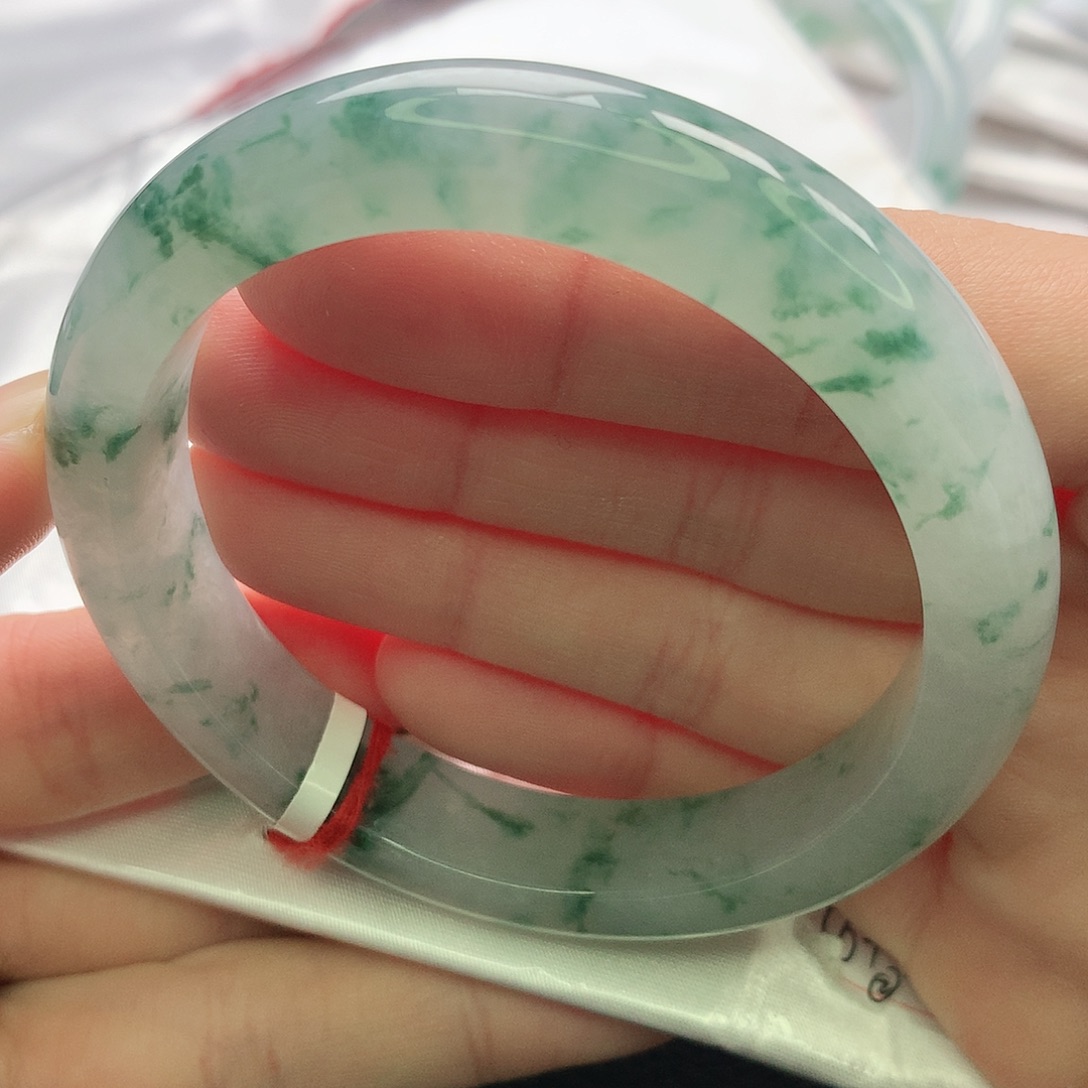 翡翠未镶嵌手镯缅甸5556