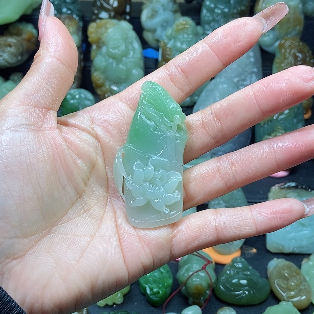 和田玉颈饰未镶嵌锐*