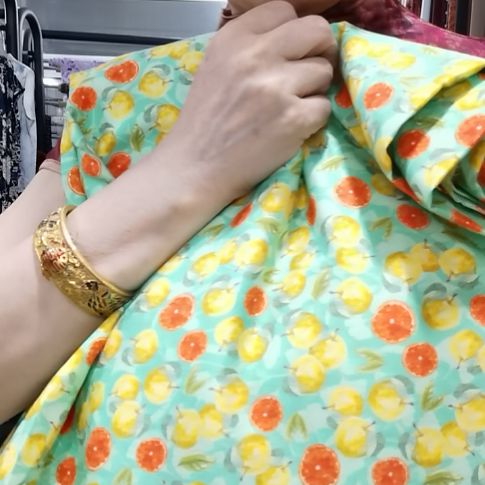 彩云缎布料小橙子花2米