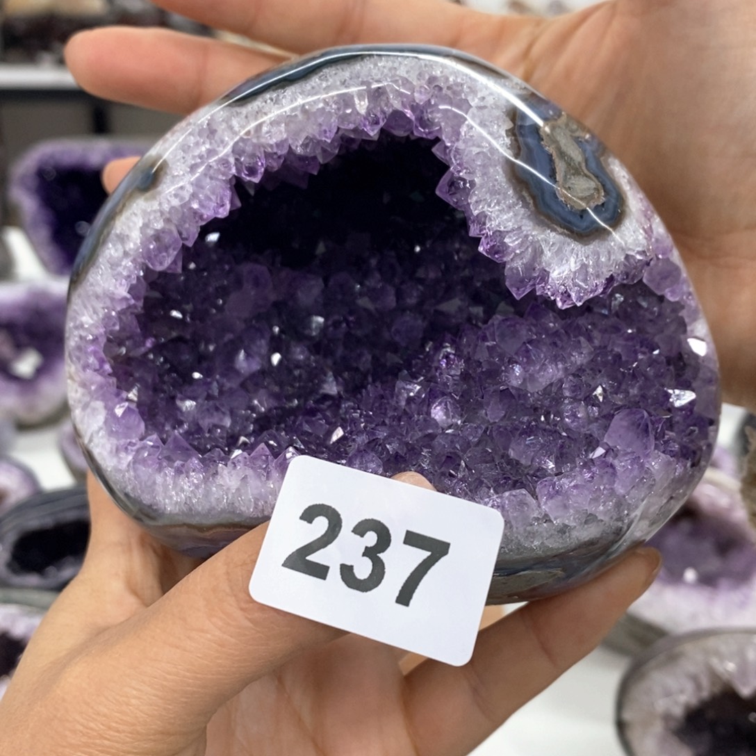 紫晶大型摆件（非配饰）未镶嵌