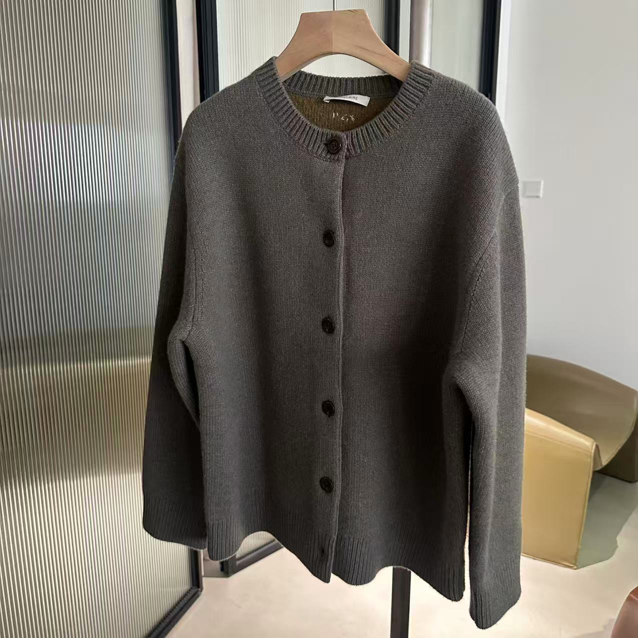 1283慵懒风松弛毛衣开衫