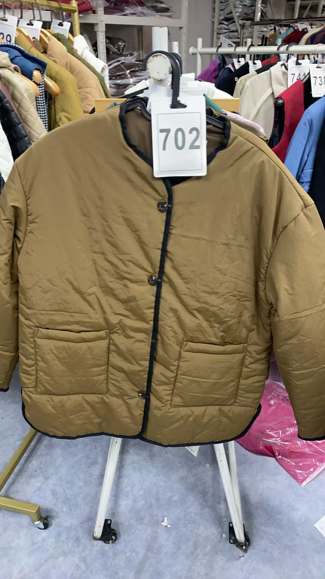 702-G秋冬爆款女士上衣