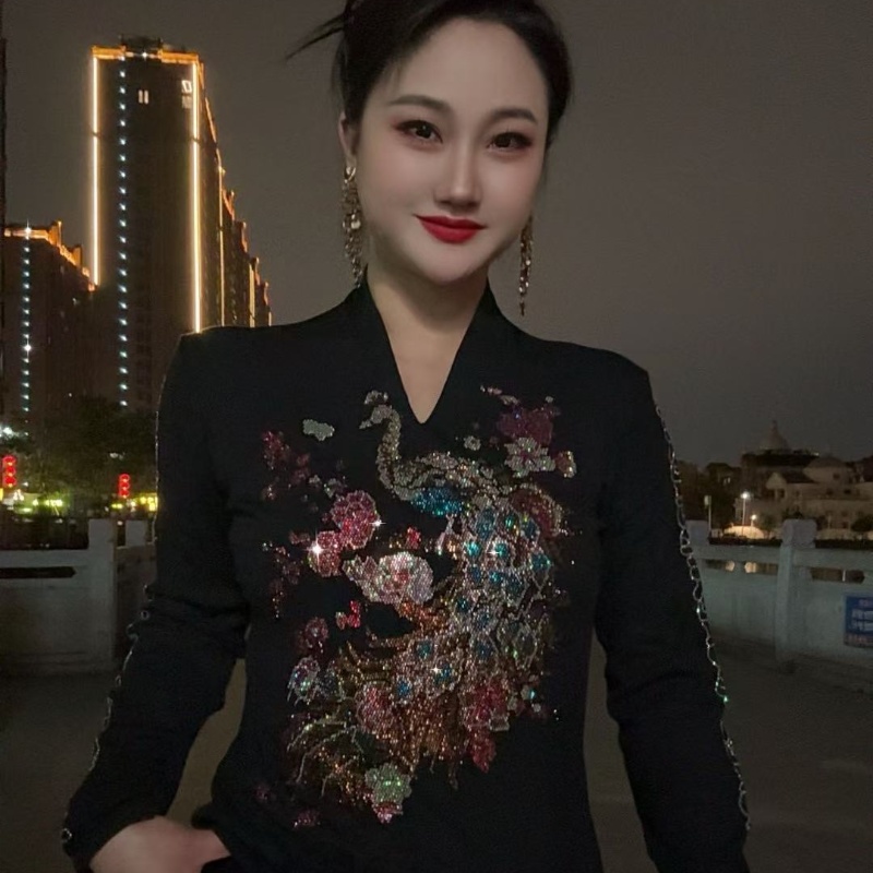 【七彩凤凰双款式】秋季爆款舒适修身打底衫显瘦百搭轻奢时尚