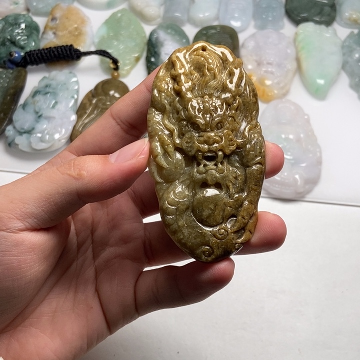 翡翠未镶嵌颈饰龙牌29