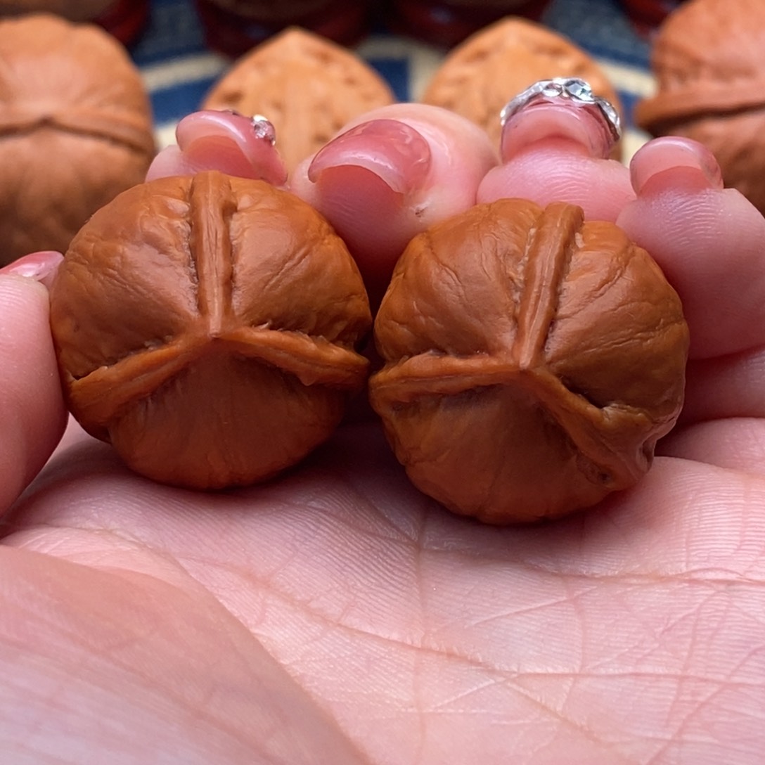 文玩核桃把件精品三棱