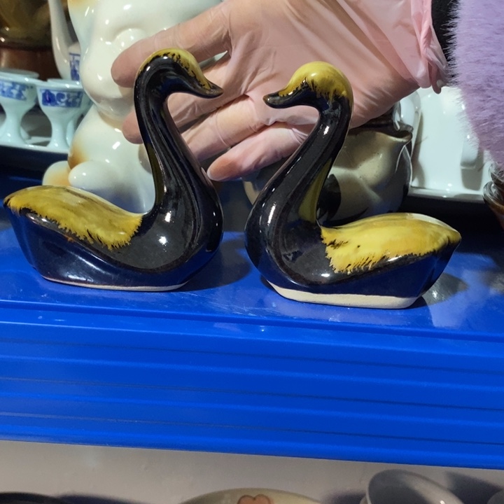 瓷片七厂窑变黑金天鹅一对高度9厘米