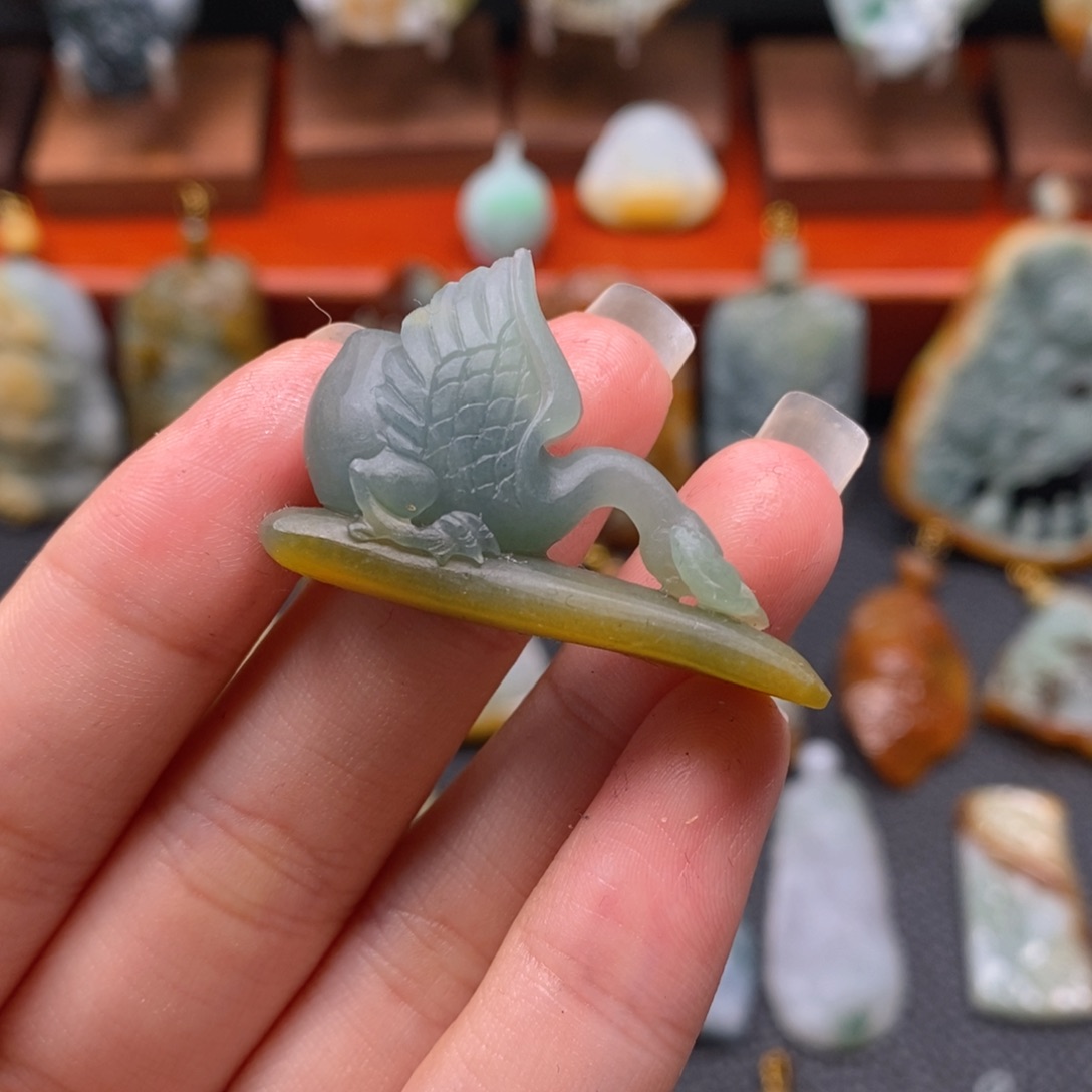定制翡翠未镶嵌翡翠