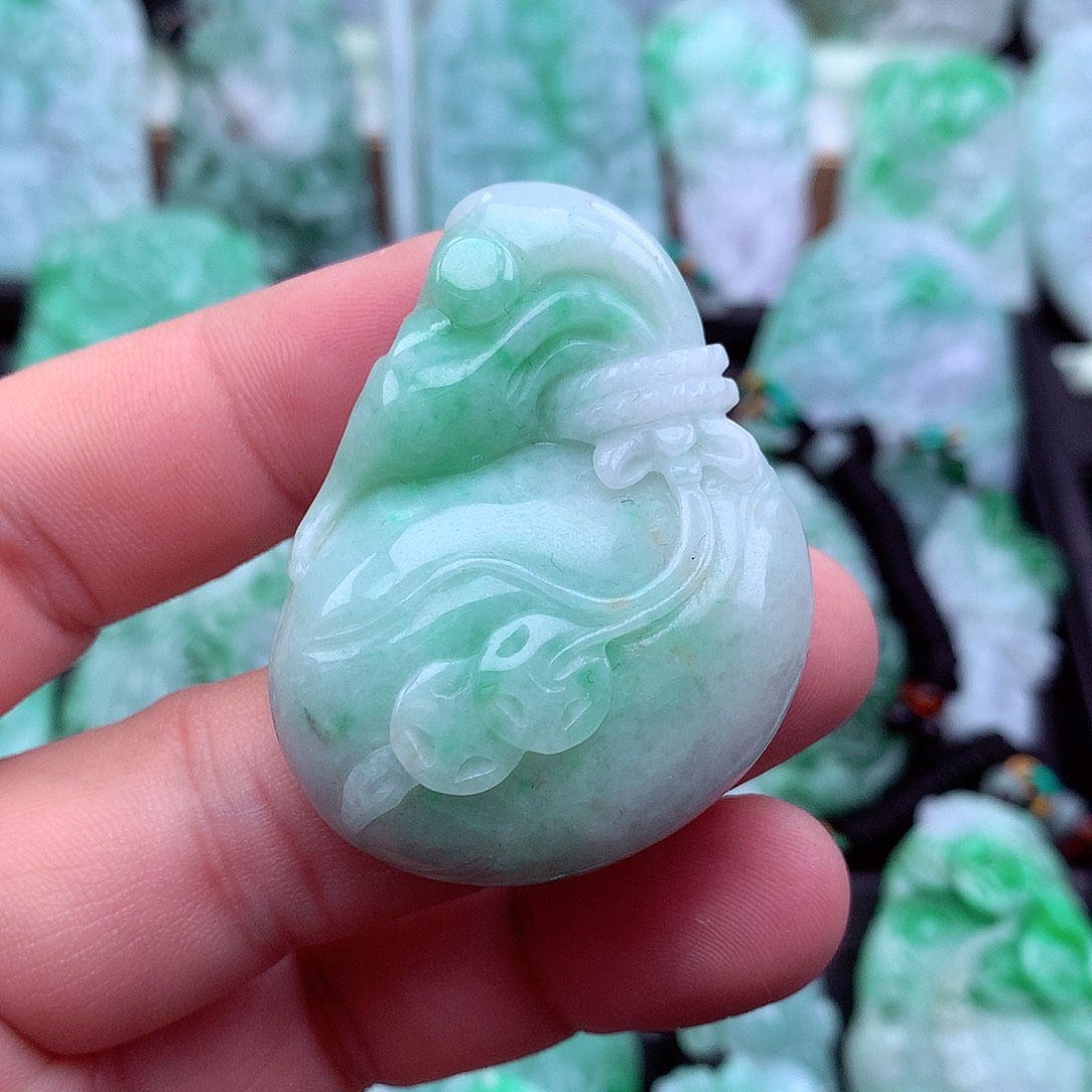 翡翠吊坠(不含链)未镶嵌