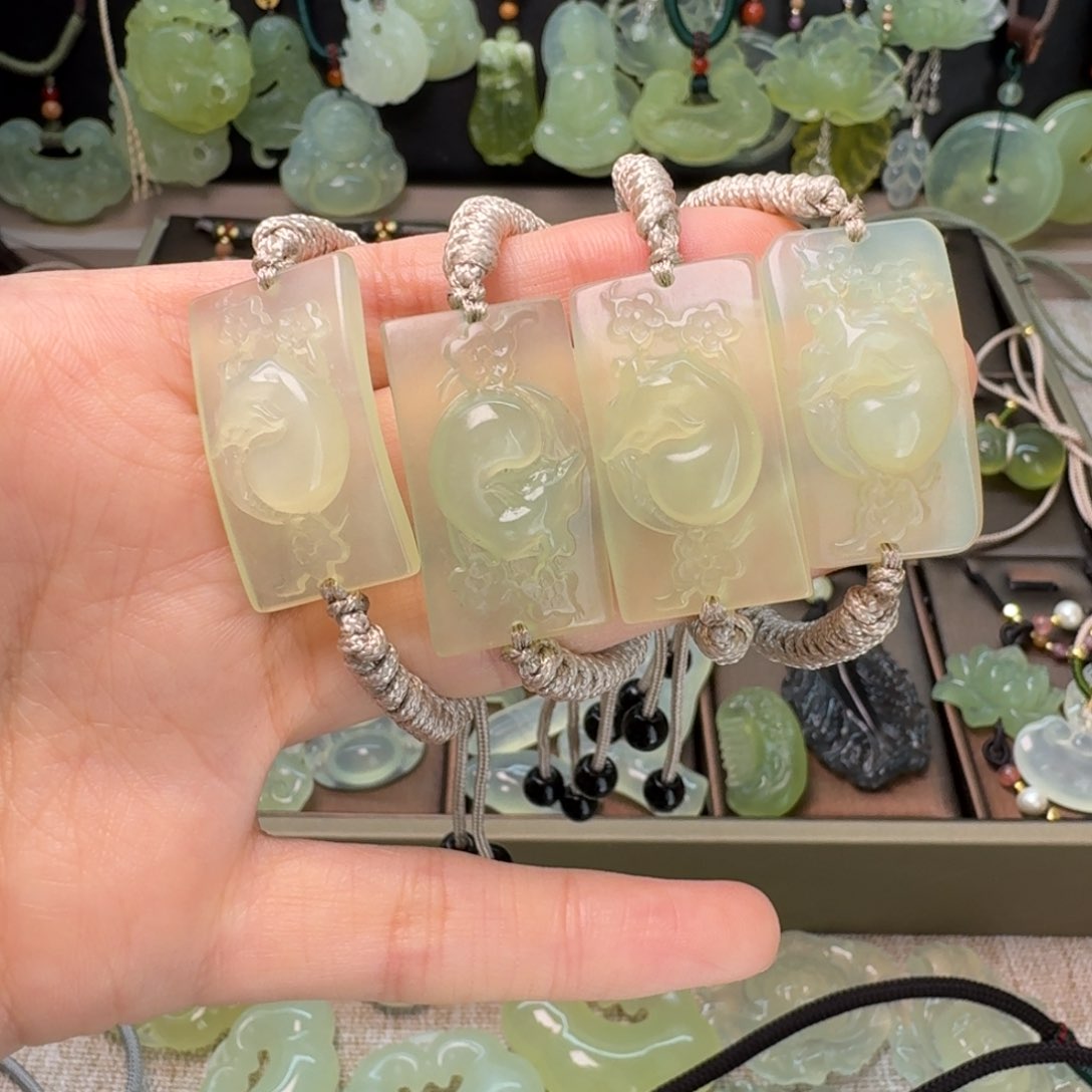 蛇纹石玉项链未镶嵌一个