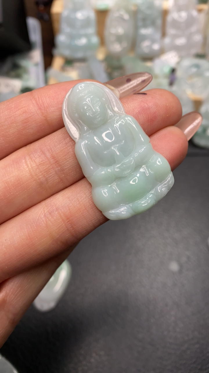 天然翡翠玉观音吊坠