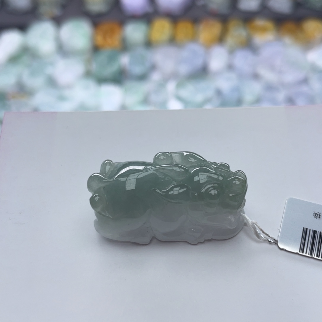 翡翠颈饰未镶嵌貔貅