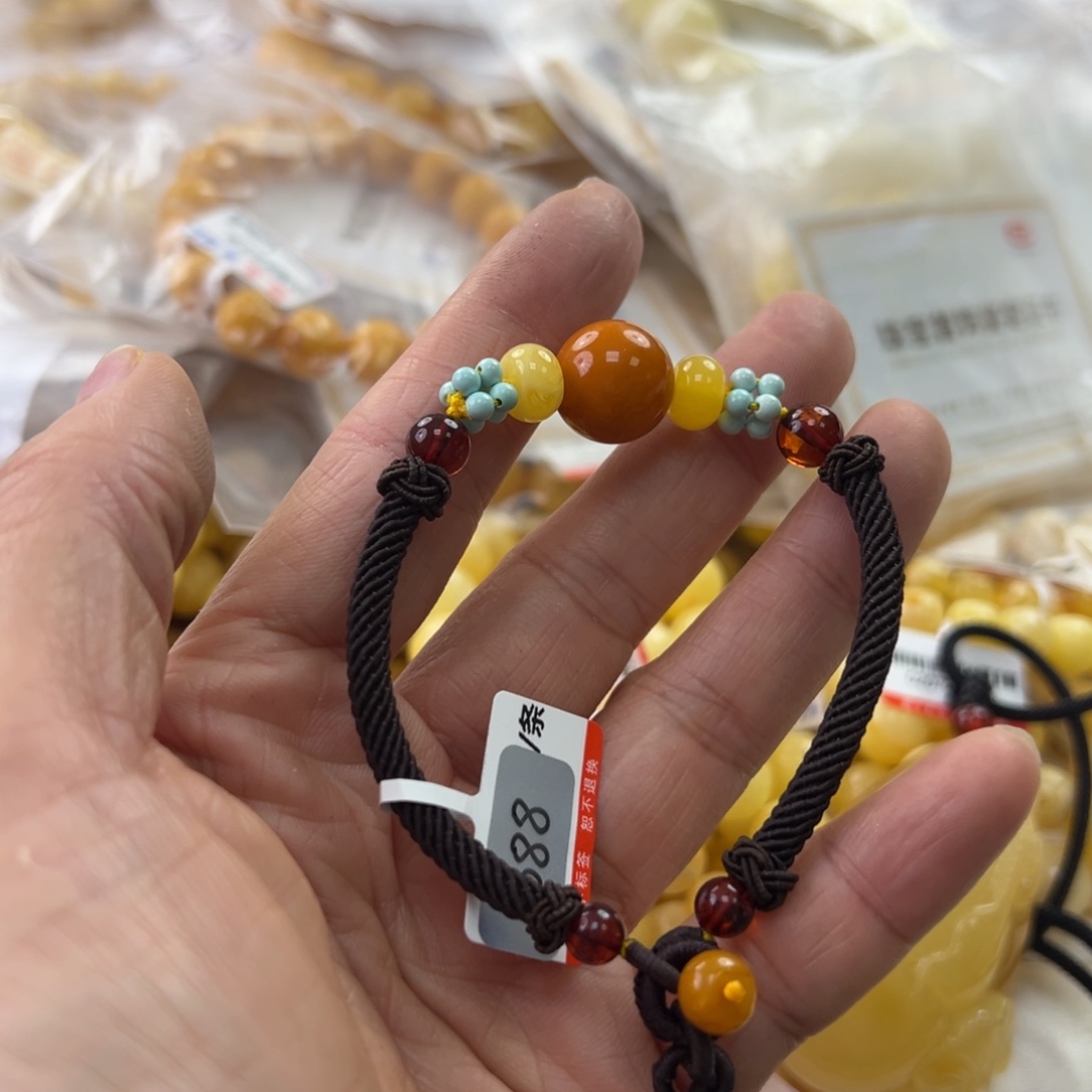 琥珀珠宝奇石未镶嵌