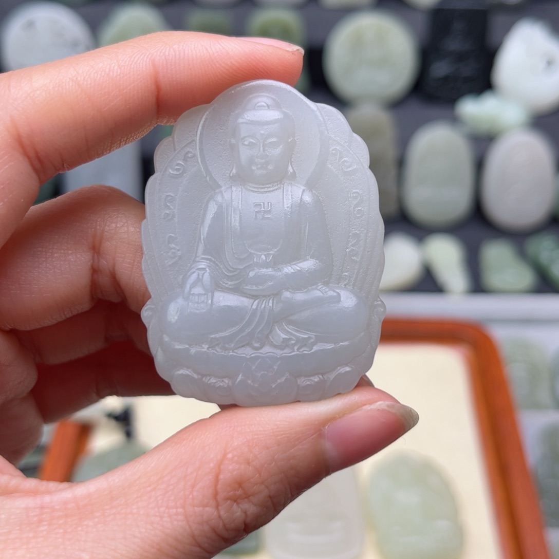 和田玉颈饰未镶嵌好*豁