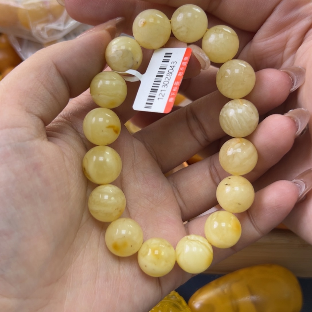 琥珀珠宝奇石未镶嵌