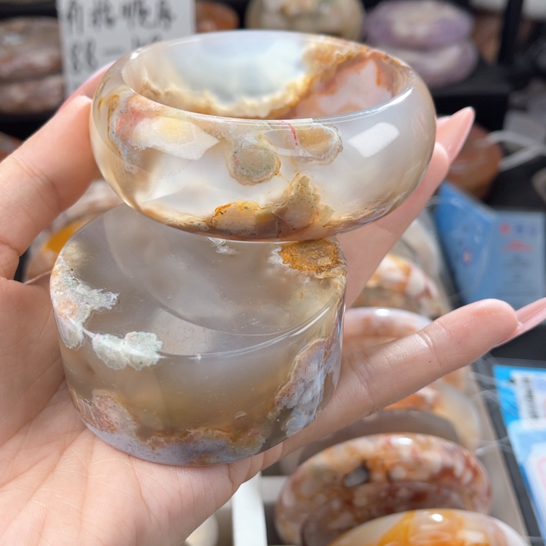 石英质玉手镯未镶嵌63