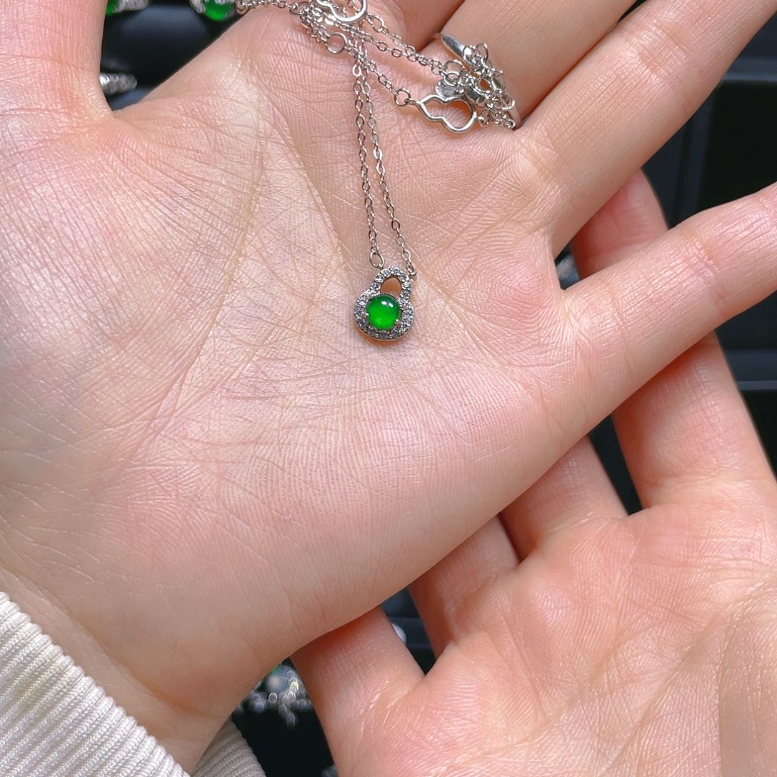 翡翠戒指银S925镶嵌耳钉