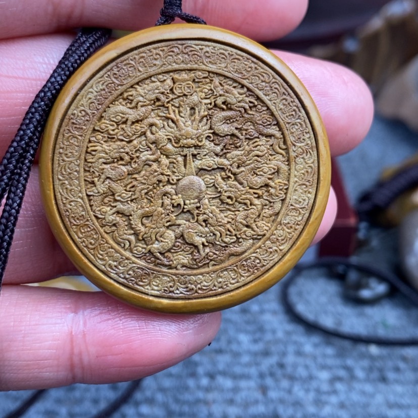 【闪购商品】原石雕刻手把件