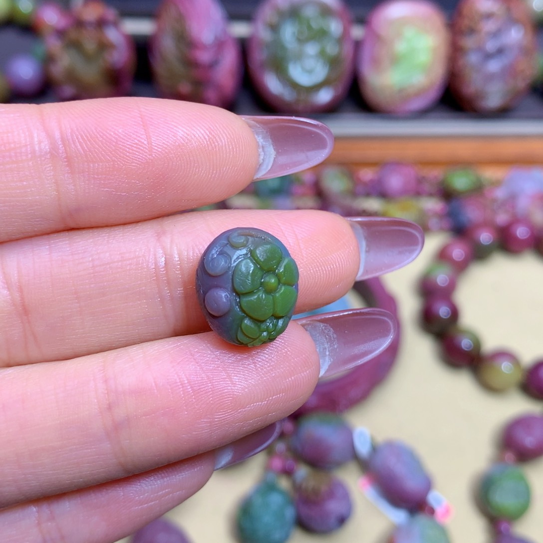 玛瑙挂件未镶嵌盐源