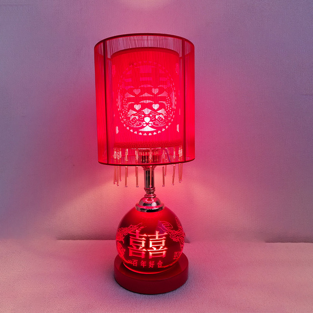 婚庆装饰台灯结婚陪嫁礼品中式创意大红喜庆浪漫卧室床头灯促销中