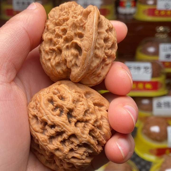 吊坠文玩核桃一***鱼将军