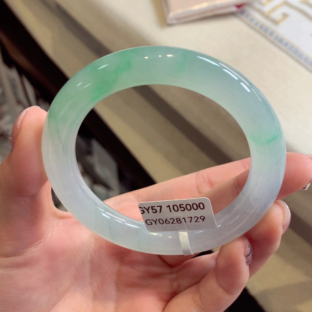 翡翠手镯未镶嵌40圆条77