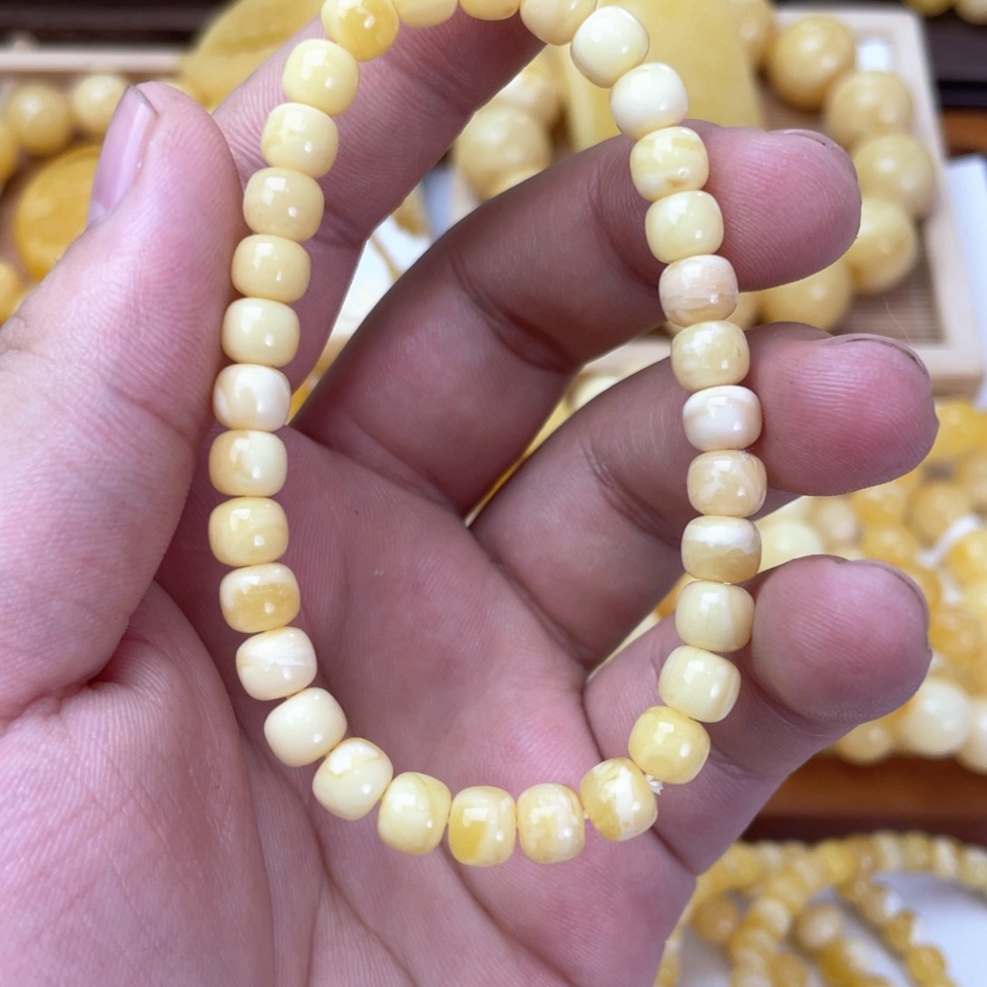 未镶嵌琥珀珠宝奇石