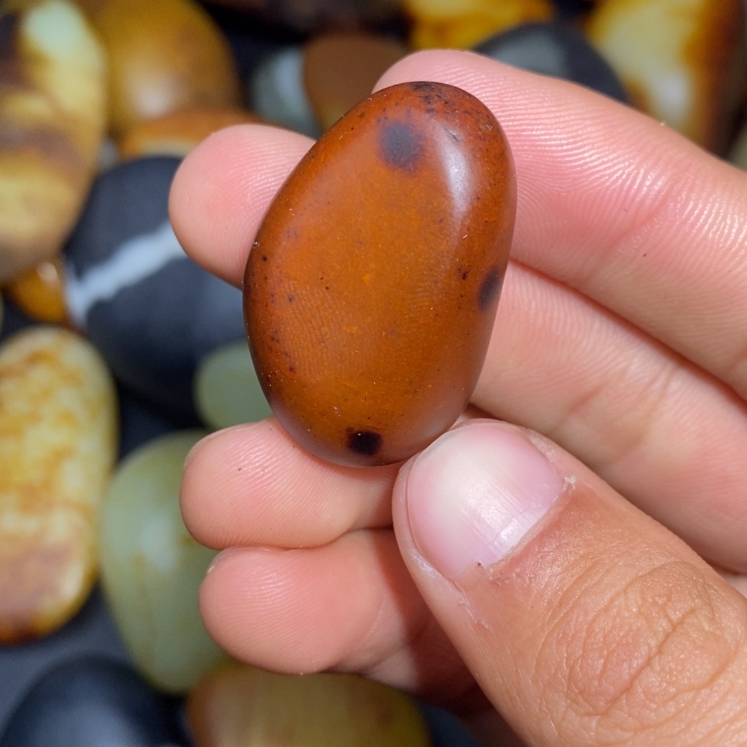 和田玉未镶嵌珠宝奇石