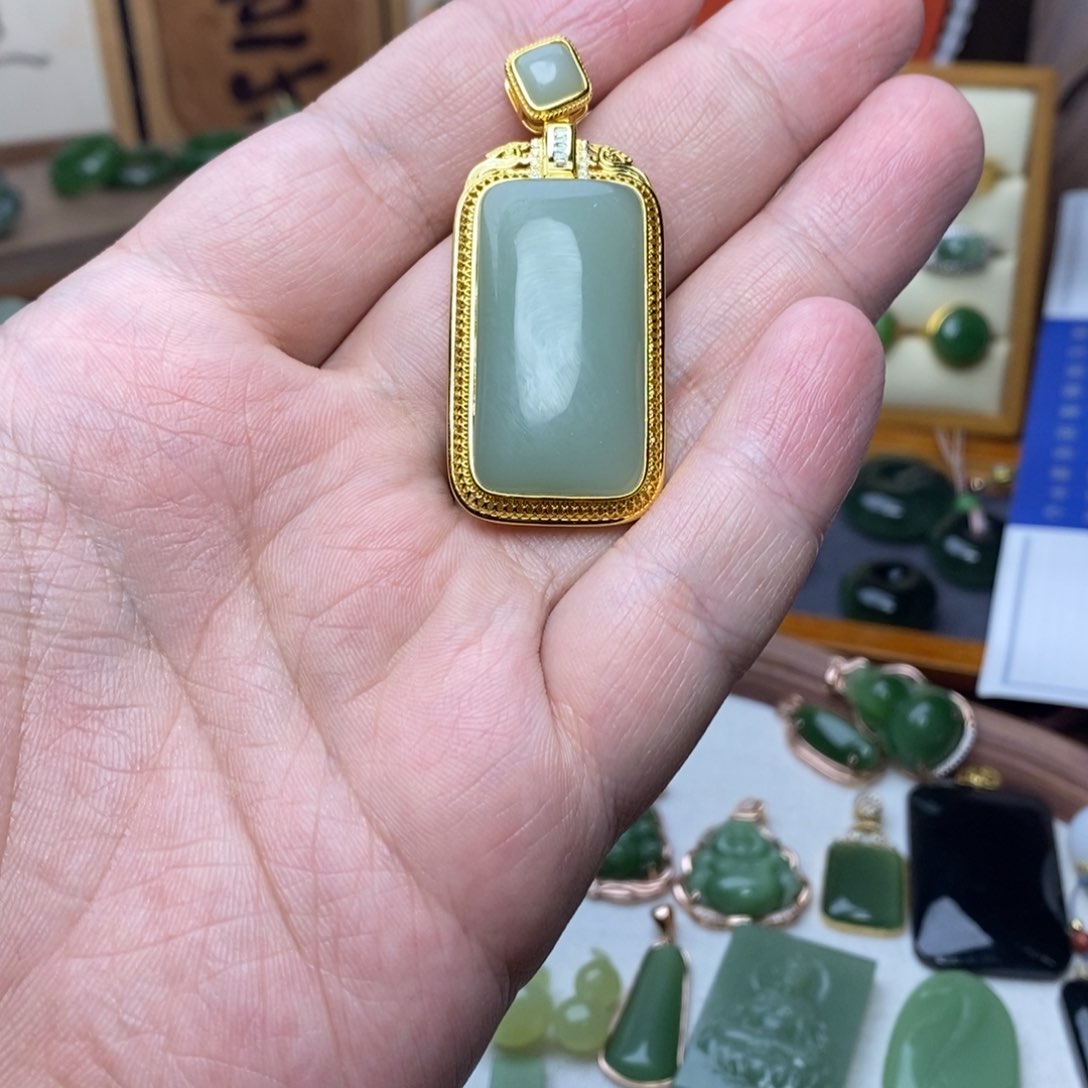 颈饰银S925镀金镶嵌和田玉