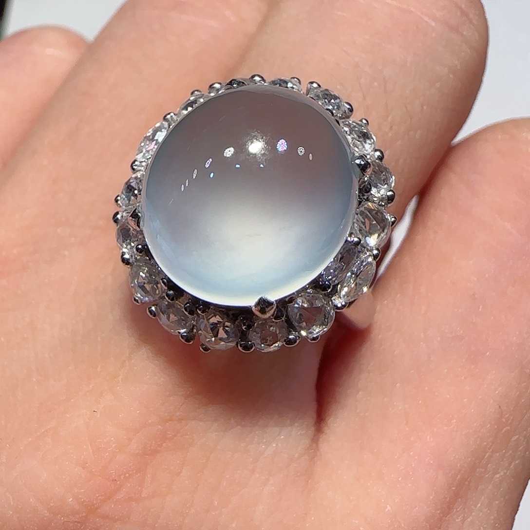 翡翠戒指18K金镶嵌戒指