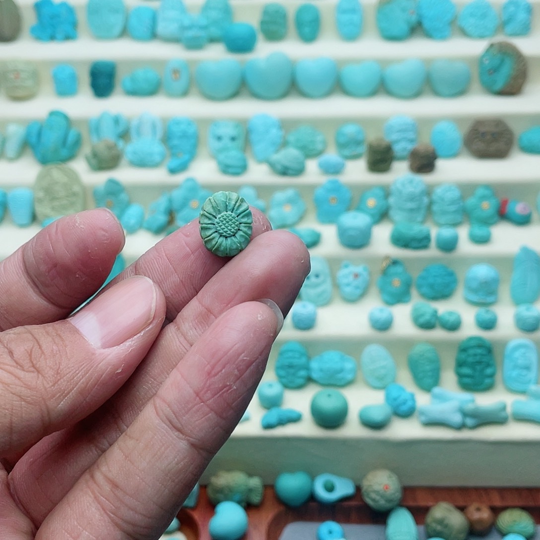 绿松石珠宝奇石未镶嵌